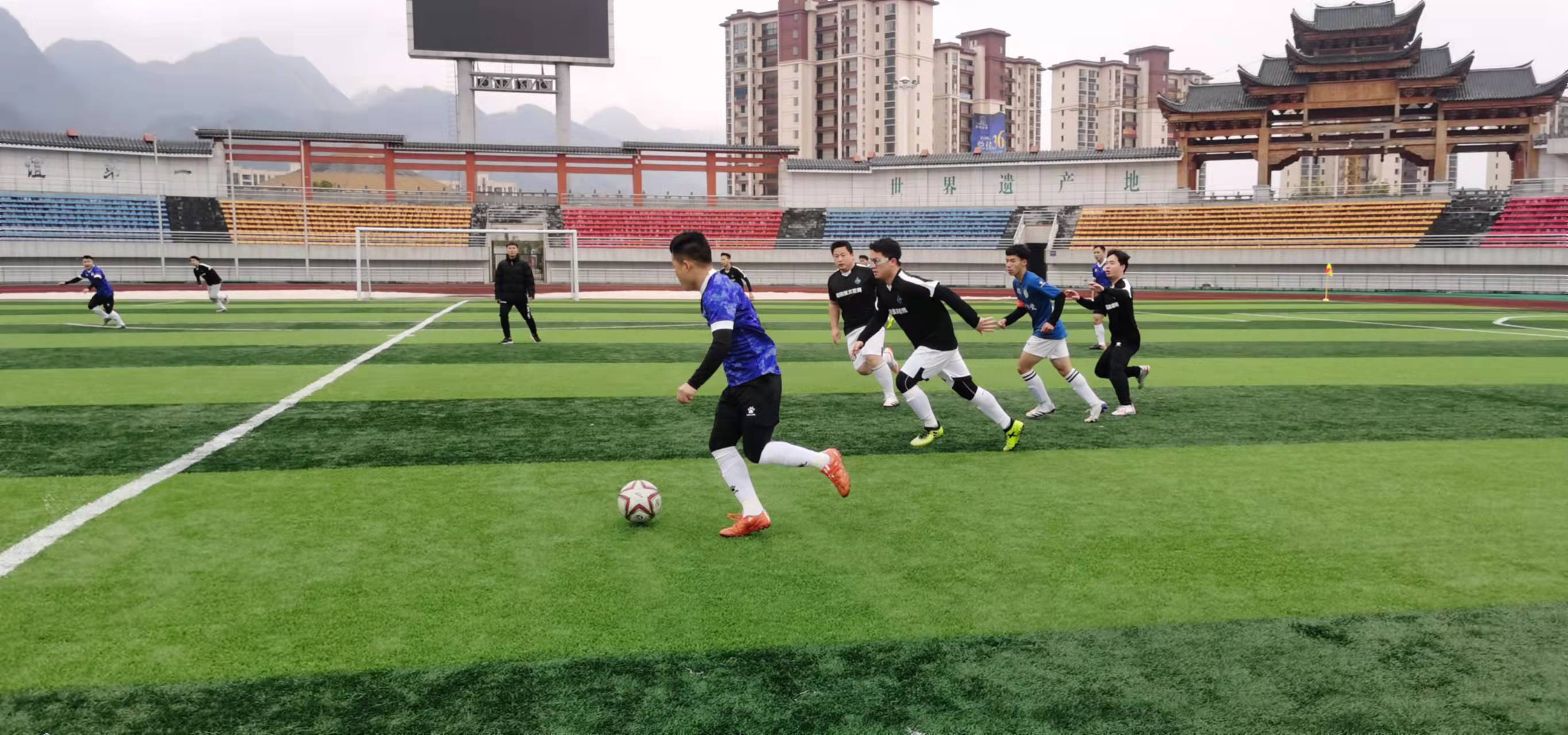 友的配合还 友的配合还